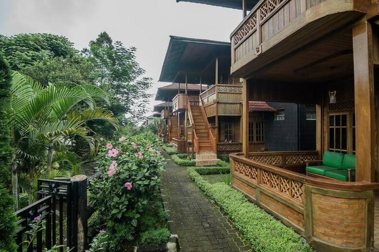 Hotel Reddoorz Plus Near Kota Bunga Cipanas