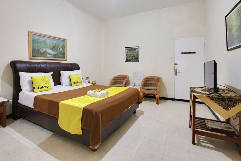 Hotel Literooms Kebun Raya Bogor