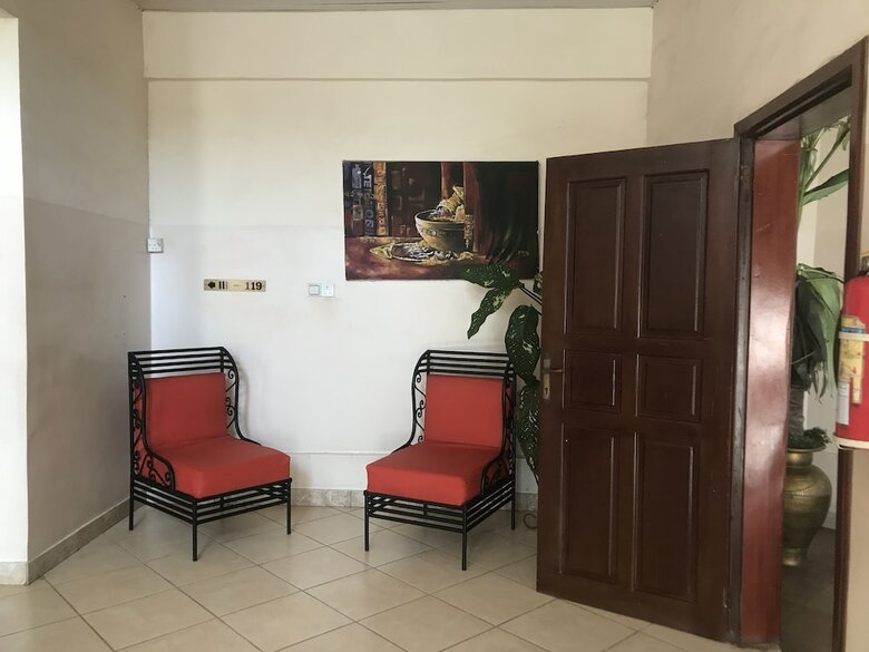 Hotel Akroma Plaza