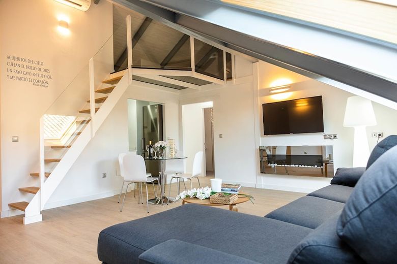 Apartamentos Palacio Del Agua