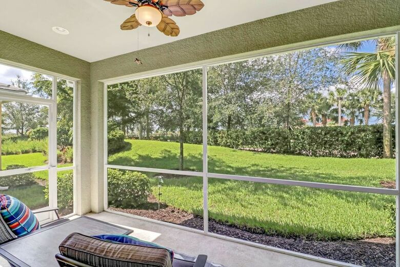 Villa 9907 Periwinkle Preserve Ln