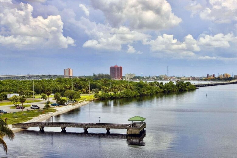 14543 Abaco Lakes Dr #104