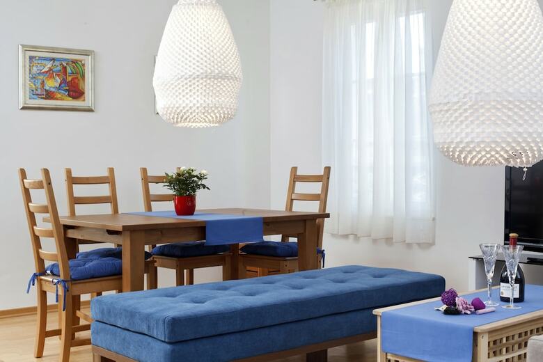 Luxury Apartments Leone