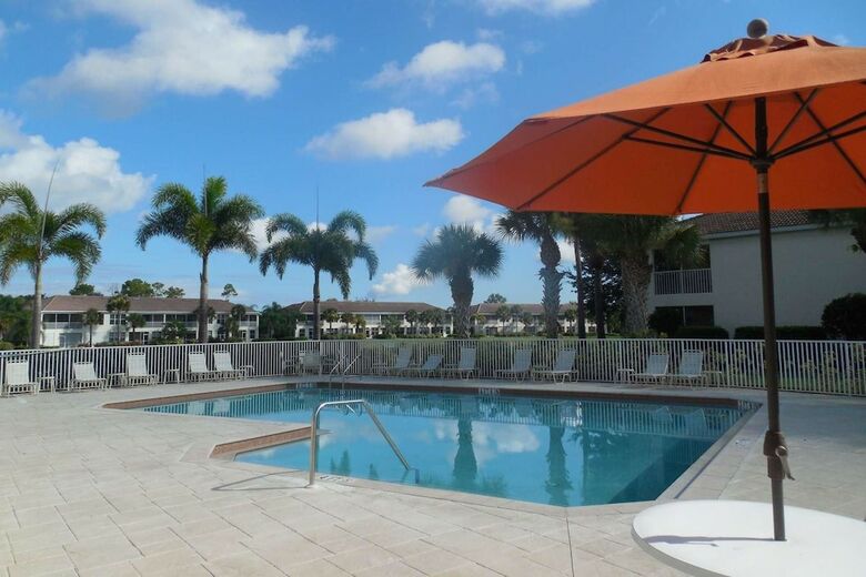 10127 Colonial Country Club Blvd #1607