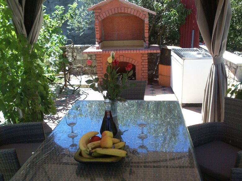 Villa Velin Apartments