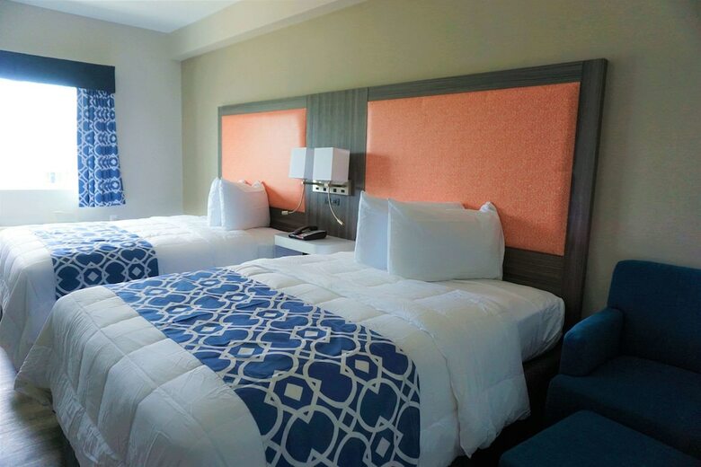 The Waves Hotel, Ascend Hotel Collection