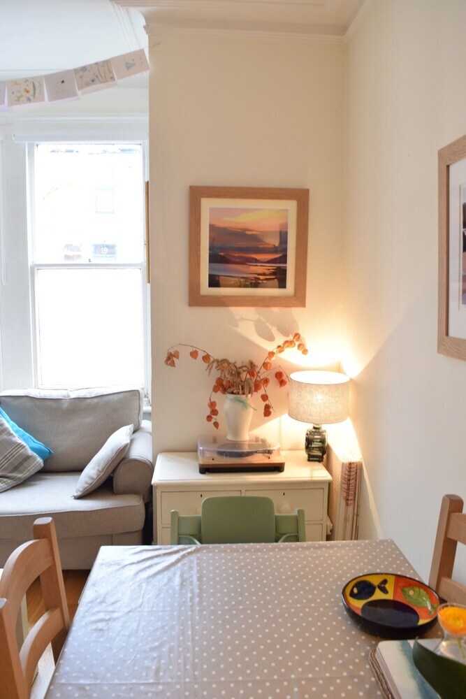 Apartamentos Cosy 1 Bedroom Home With Garden