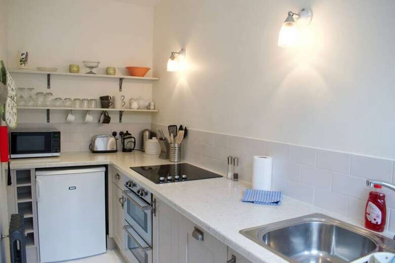 Beautiful 2 Bedroom City Centre Apartment