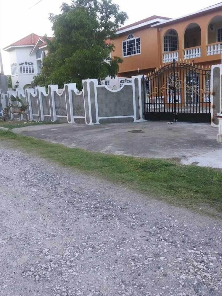Hotel Lagardan Ocean View