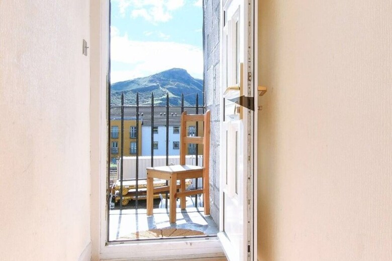 Apartamentos Spacious Flat With Fantastic Views