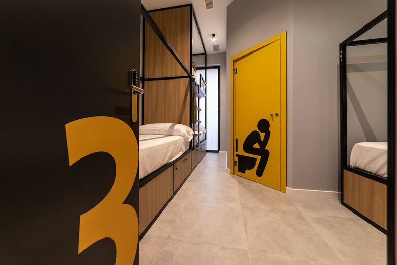 Hostal Petit Hostel