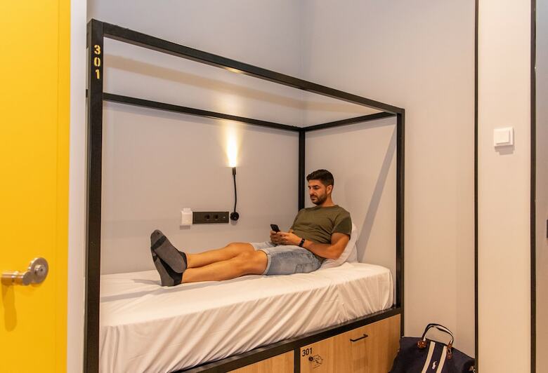 Hostal Petit Hostel