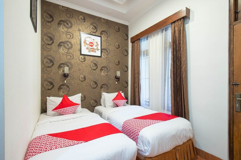 Oyo 836 Oasis Hotel