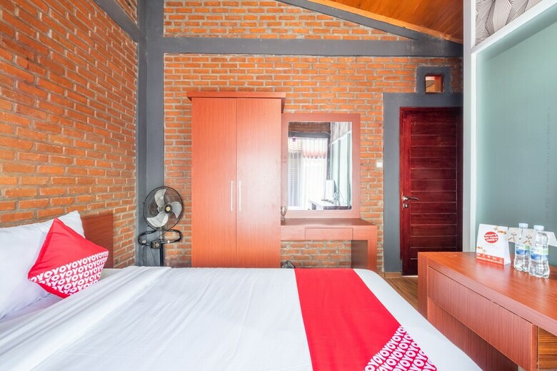 Hotel Oyo 900 Villa Buleud