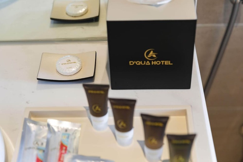 Dqua Hotel And Apartment