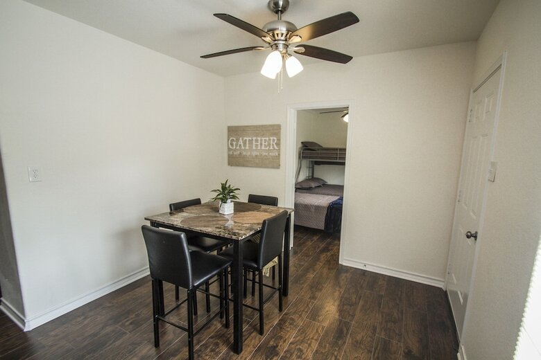 Apartamento Hays St Cozy Remodeled 2br/2ba House Sleeps 8
