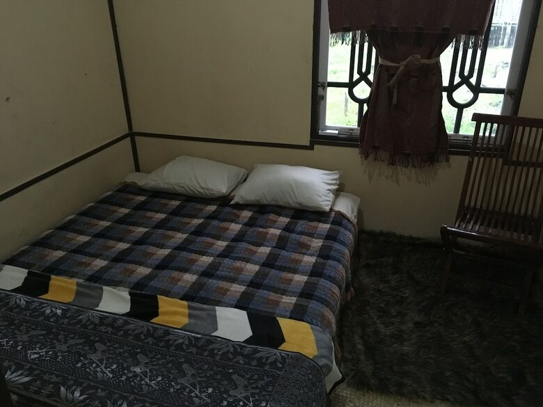 Bed & Breakfast Arut Riverside Orangutan Guest House