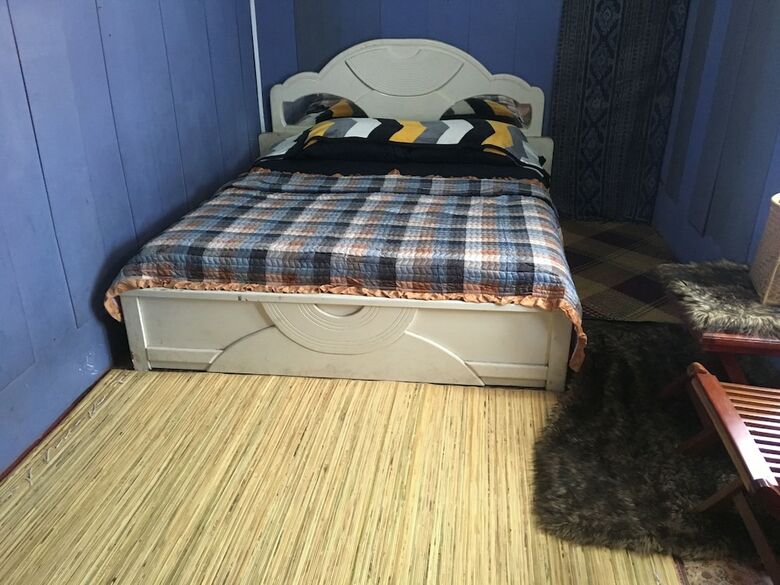 Bed & Breakfast Arut Riverside Orangutan Guest House