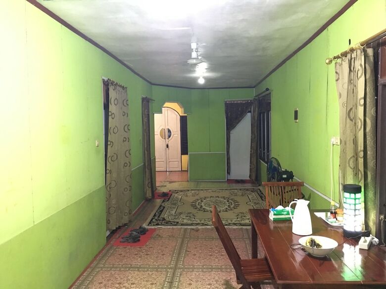 Bed & Breakfast Arut Riverside Orangutan Guest House