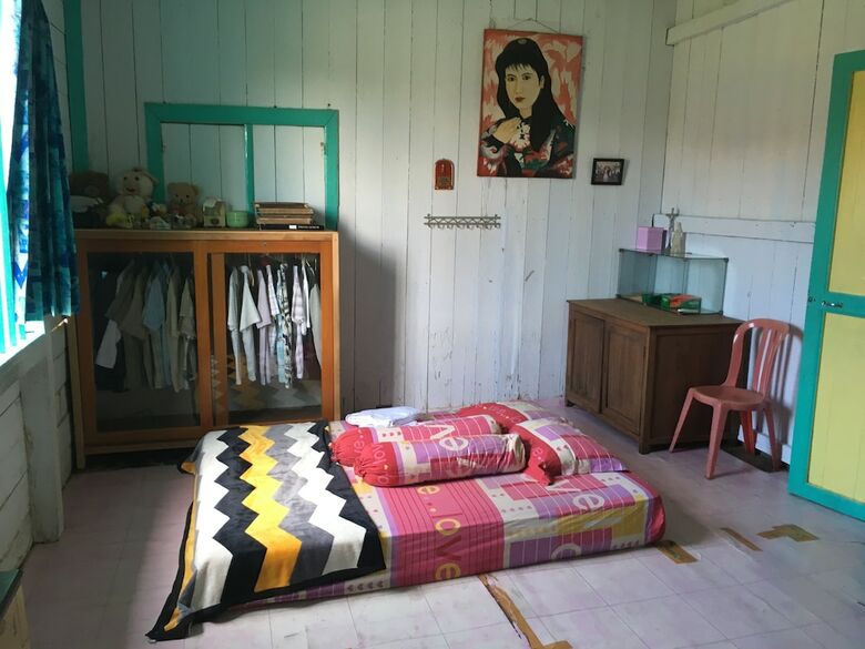 Bed & Breakfast Arut Riverside Orangutan Guest House