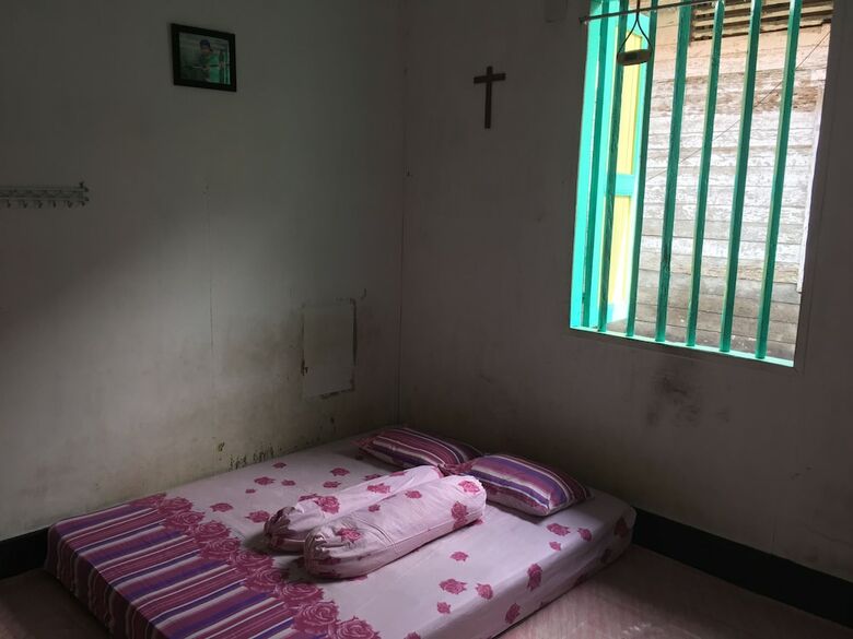 Bed & Breakfast Arut Riverside Orangutan Guest House