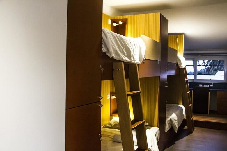 Bed & Breakfast Internacional Azores Boutique