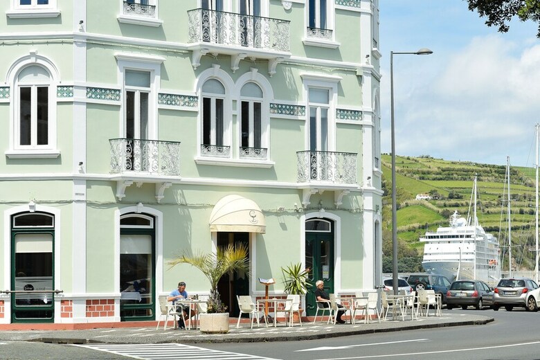 Bed & Breakfast Internacional Azores Boutique