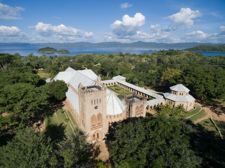 Posada Ulisa Bay Lodge