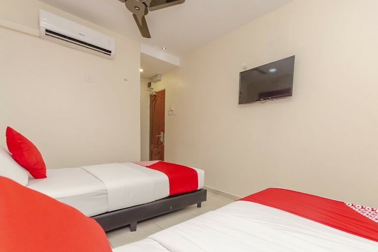 Oyo 1010 Skudai Hotel