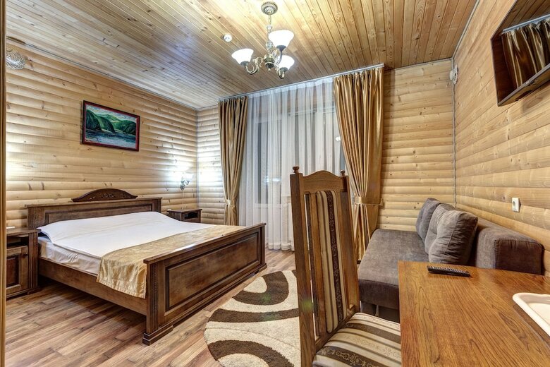 Hotel Milli & Jon