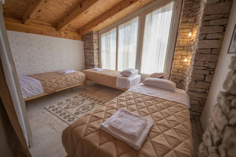 Hostal Mosaic Home