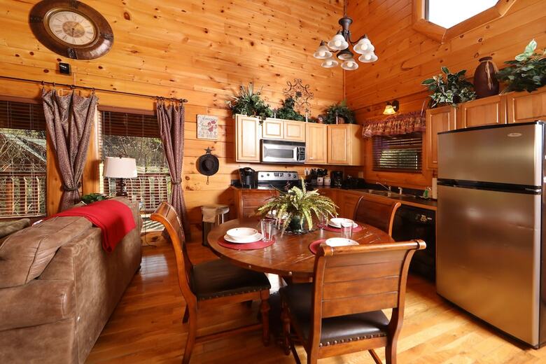 Amazing Grace - Two Bedroom Cabin