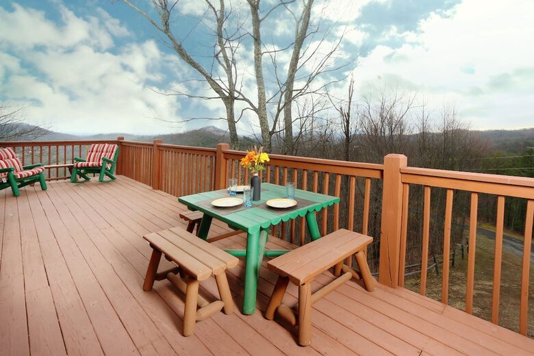 Tennessee Overlook - Two Bedroom Cabin