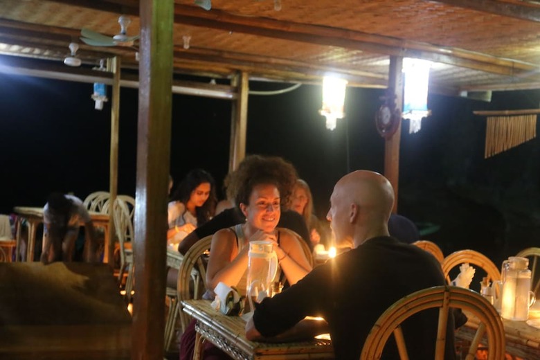 Hotel Paolyn Floating House Restaurant