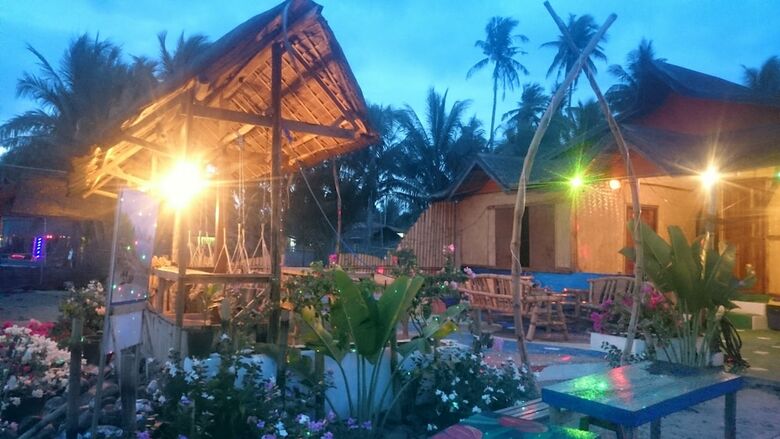 Hotel Calitang Beach Resort