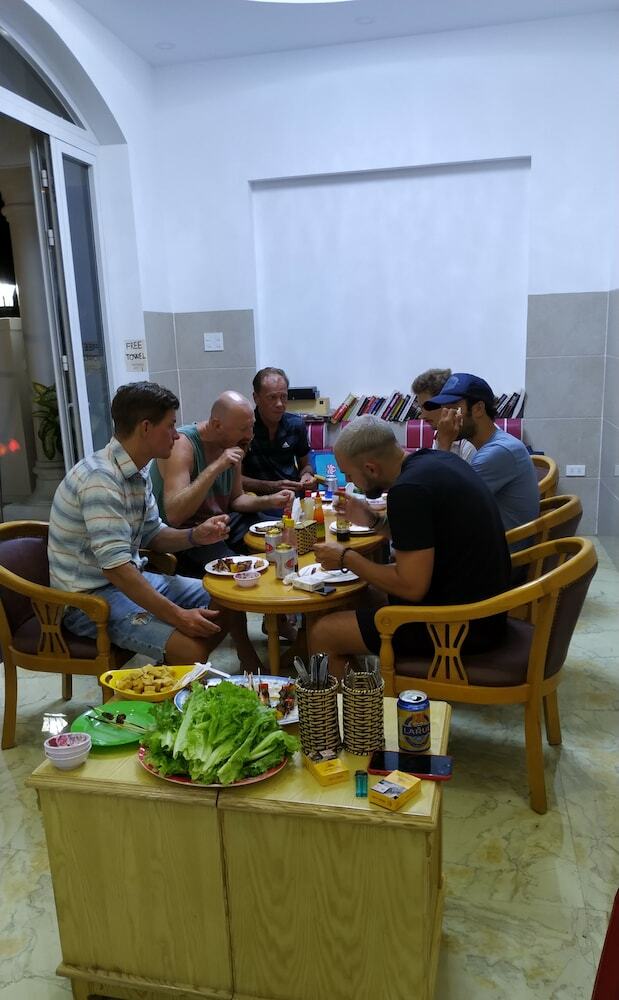 Hostal Happy Monkey Hostel