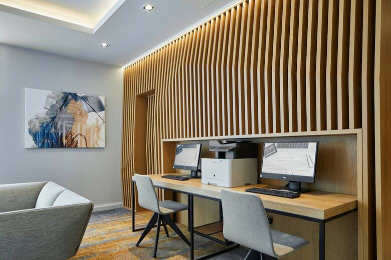 Hotel Courtyard By Marriott Oxford City Centre