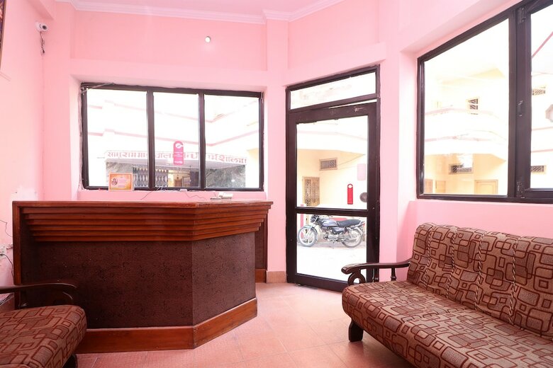 Hotel Oyo 24020 Megha Yatri Niwas