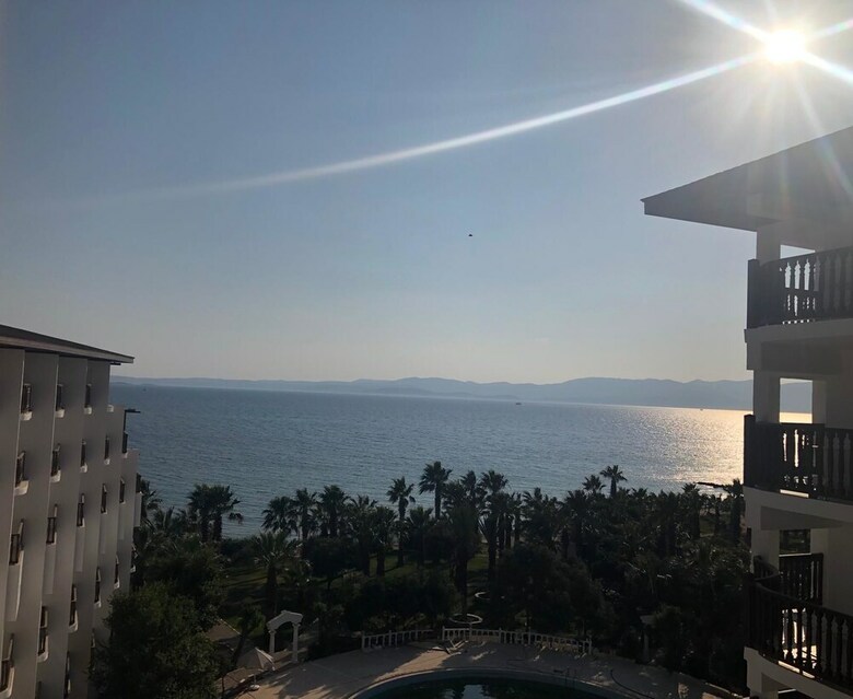 Kerasus Resort Hotel