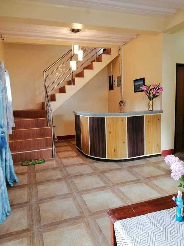 Hostal Yolly's Tourist Inn - Hostel