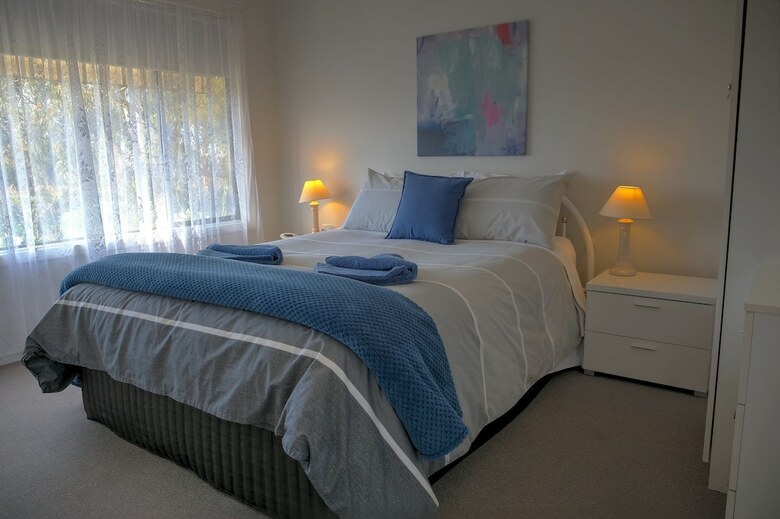 Emu Bay Holiday Homes
