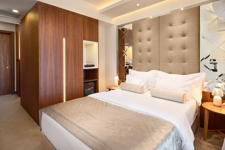 Time Boutique Hotel