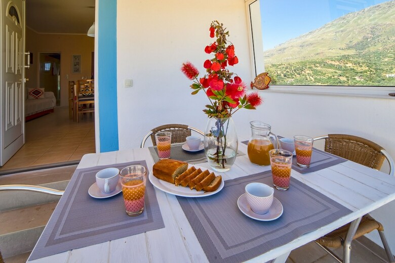 Giorgo's Home With Sea View
