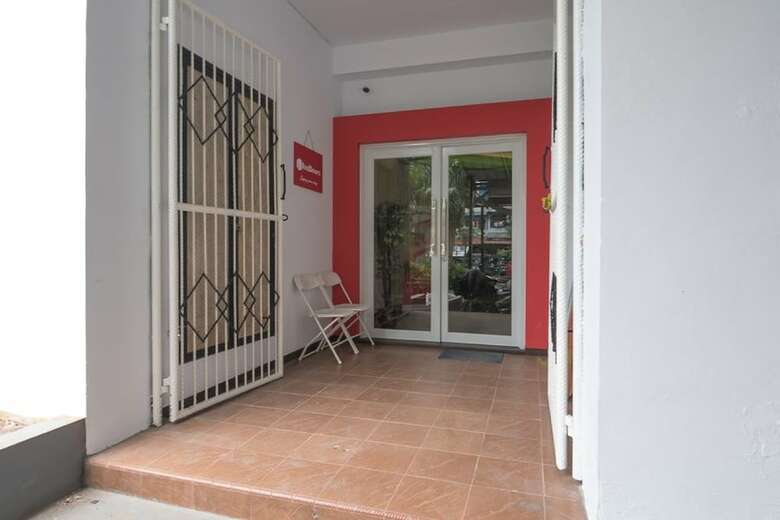 Hotel Reddoorz Near Itc Mangga Dua