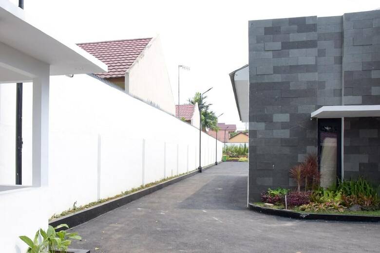 Hotel Reddoorz Plus Near Unimed Medan