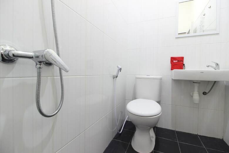 Hotel Reddoorz Near Malioboro Mall 2