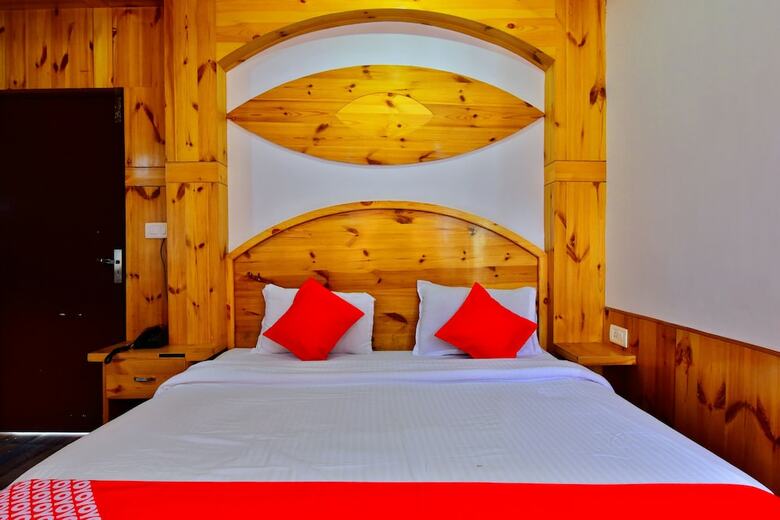Hotel Oyo 36116 Chatanya Resort