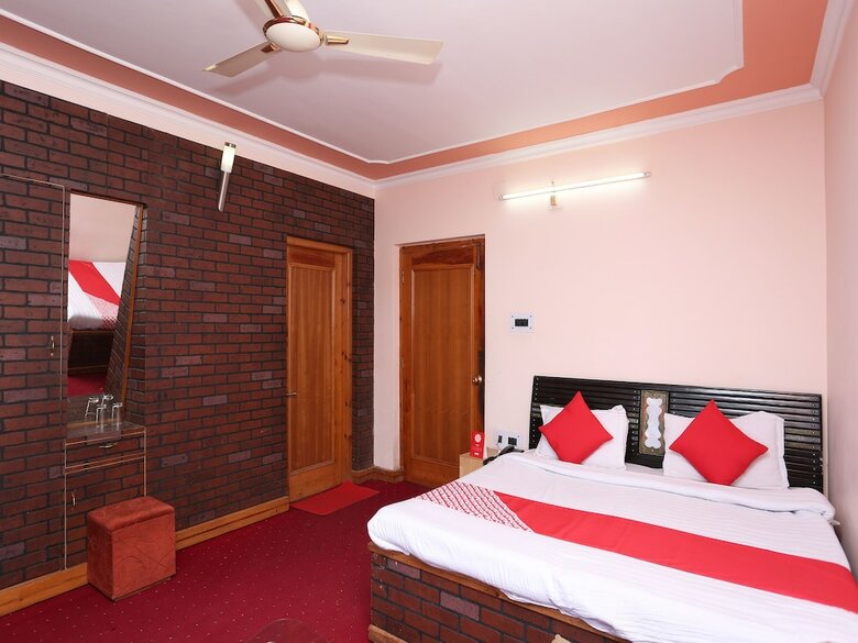 Hotel Oyo 36966 Pal Guest Housr