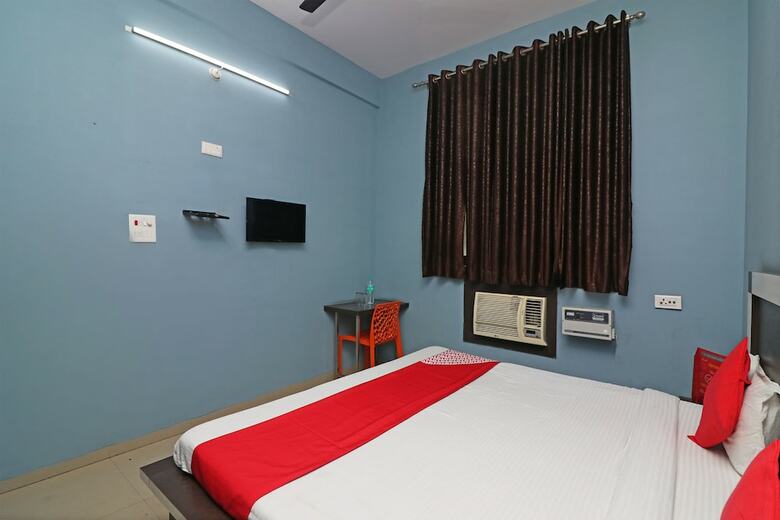 Oyo 29127 Hotel Crown Tower