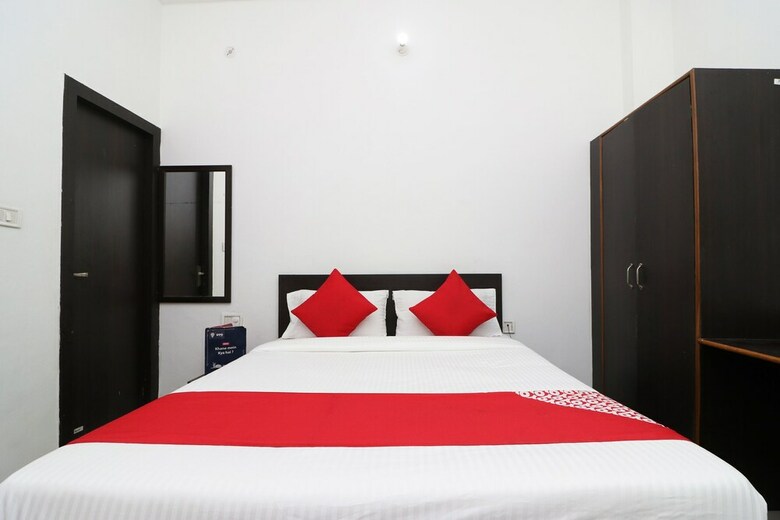 Oyo 24199 Hotel Ojus Tower